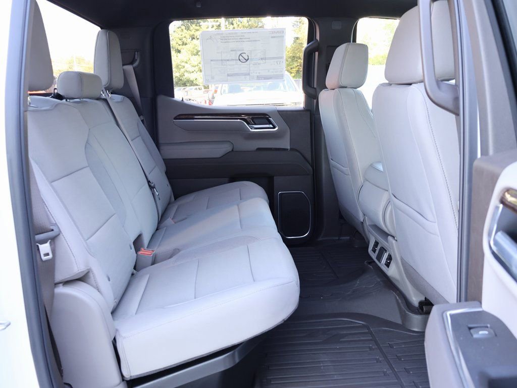 New 2025 GMC Sierra 1500 SLE image 35