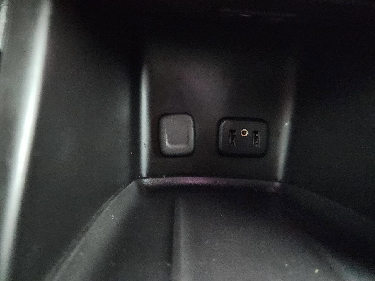 Used 2017 GMC Acadia SLT image 36