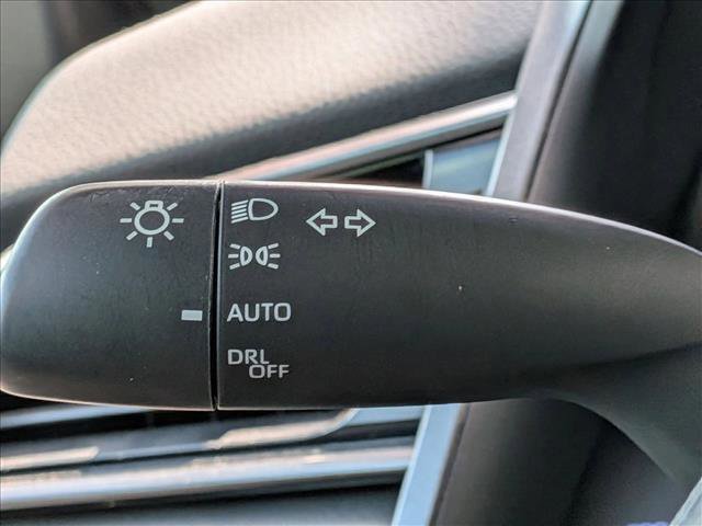 Used 2023 Toyota Camry SE FWD image 8