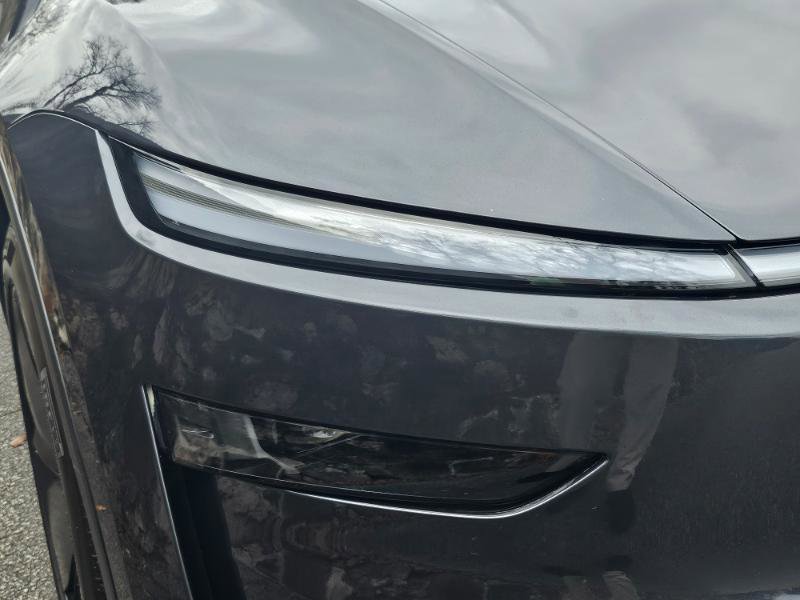 Used 2026 Tesla Model Y Long Range image 25