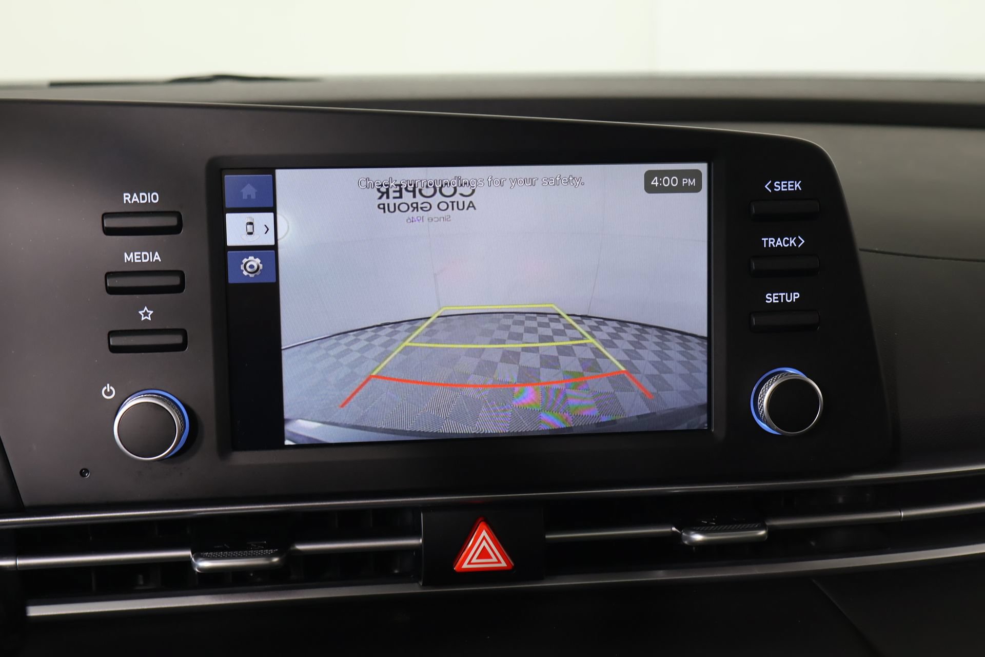 Used 2025 Hyundai Elantra SE FWD image 6