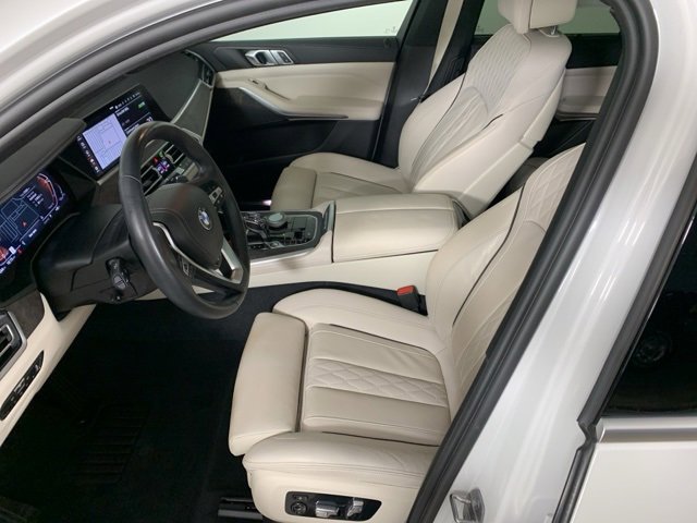 Used 2023 BMW X5 xDrive40i w/ Premium Package image 32