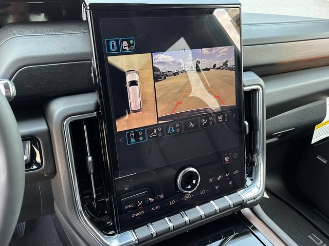 New 2026 GMC Yukon XL Denali w/ Denali Reserve Package AWD/4WD image 16