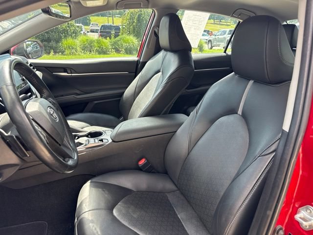 Used 2023 Toyota Camry XSE FWD image 15