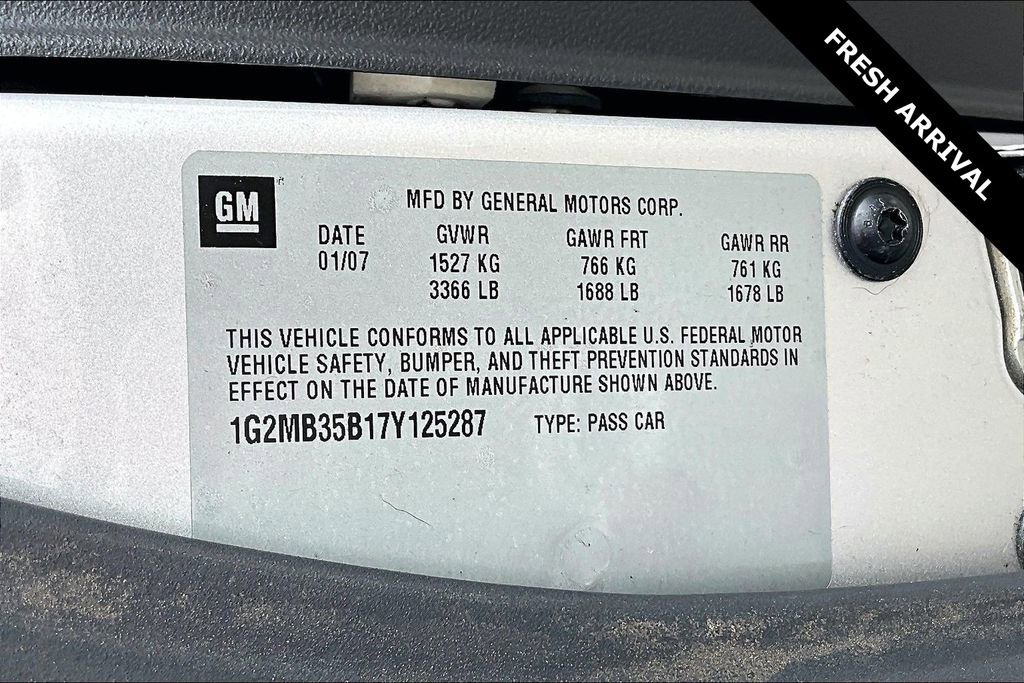 Used 2007 Pontiac Solstice Convertible image 16