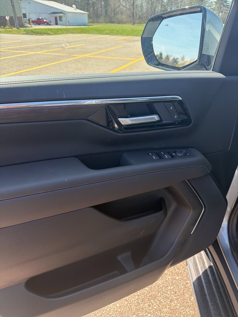 New 2026 Chevrolet Tahoe LS AWD/4WD image 9
