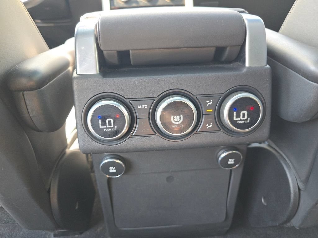 Used 2019 Land Rover Discovery HSE AWD/4WD image 28