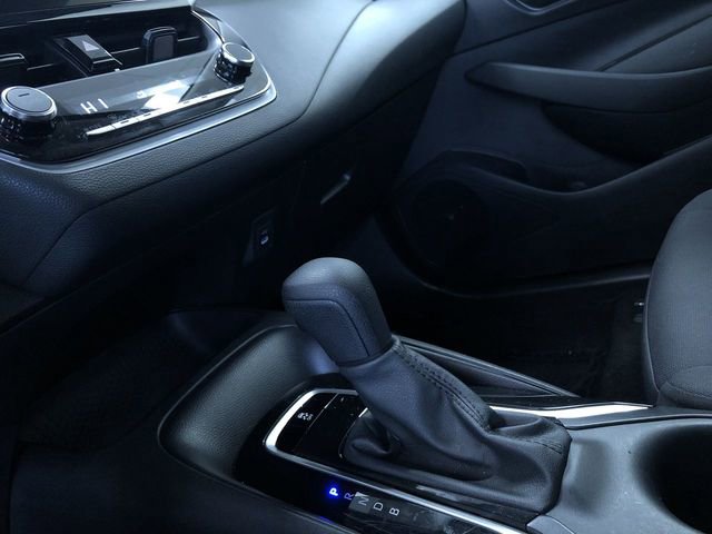 Used 2025 Toyota Corolla LE image 29