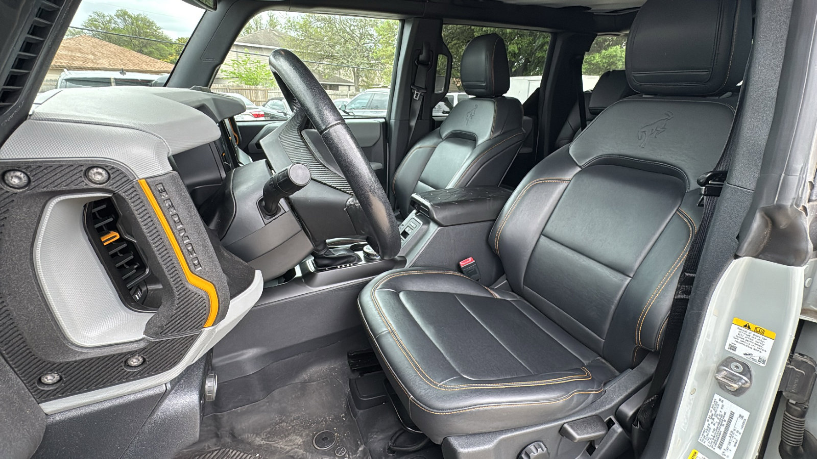 Used 2022 Ford Bronco Badlands image 14