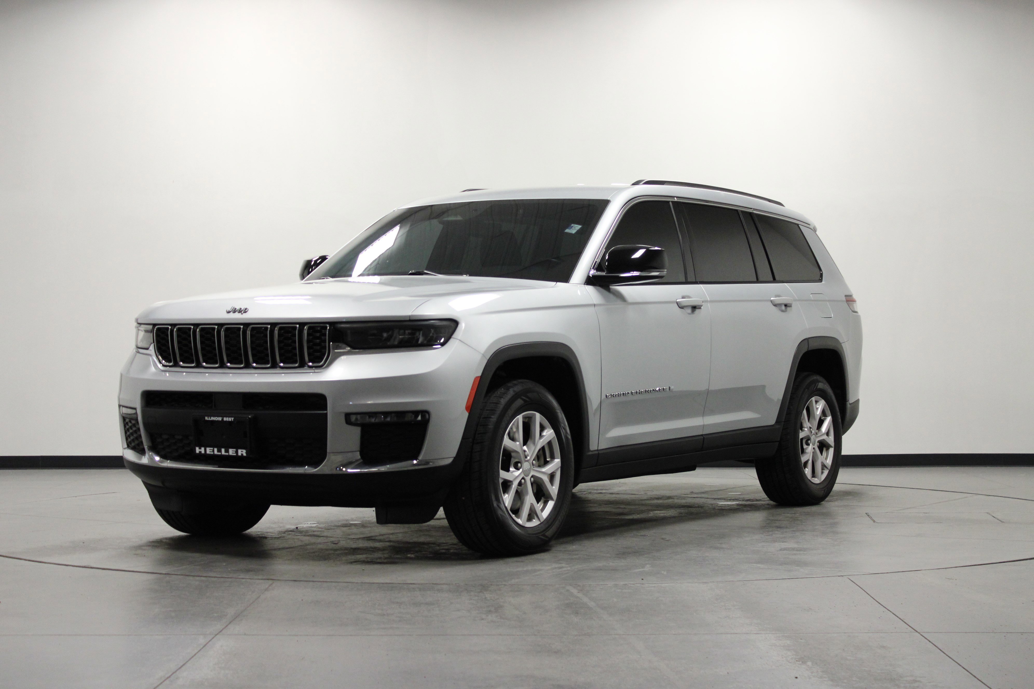 Used 2021 Jeep Grand Cherokee L Limited AWD/4WD image 8