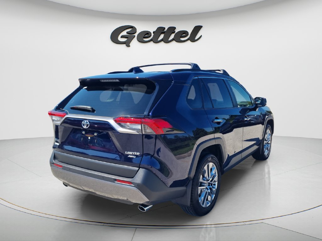 Certified 2020 Toyota RAV4 Limited w/ Limited Grade Weather Package AWD/4WD image 5