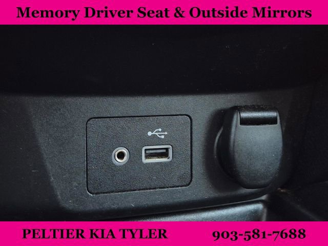 Used 2018 Nissan Rogue SV w/ Sun & Sound Touring Package image 41