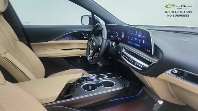 Used 2024 Cadillac Lyriq Luxury w/ Nappa Leather Package RWD image 23