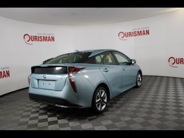 Used 2016 Toyota Prius Four Touring w/ Premium Convenience Package FWD image 8