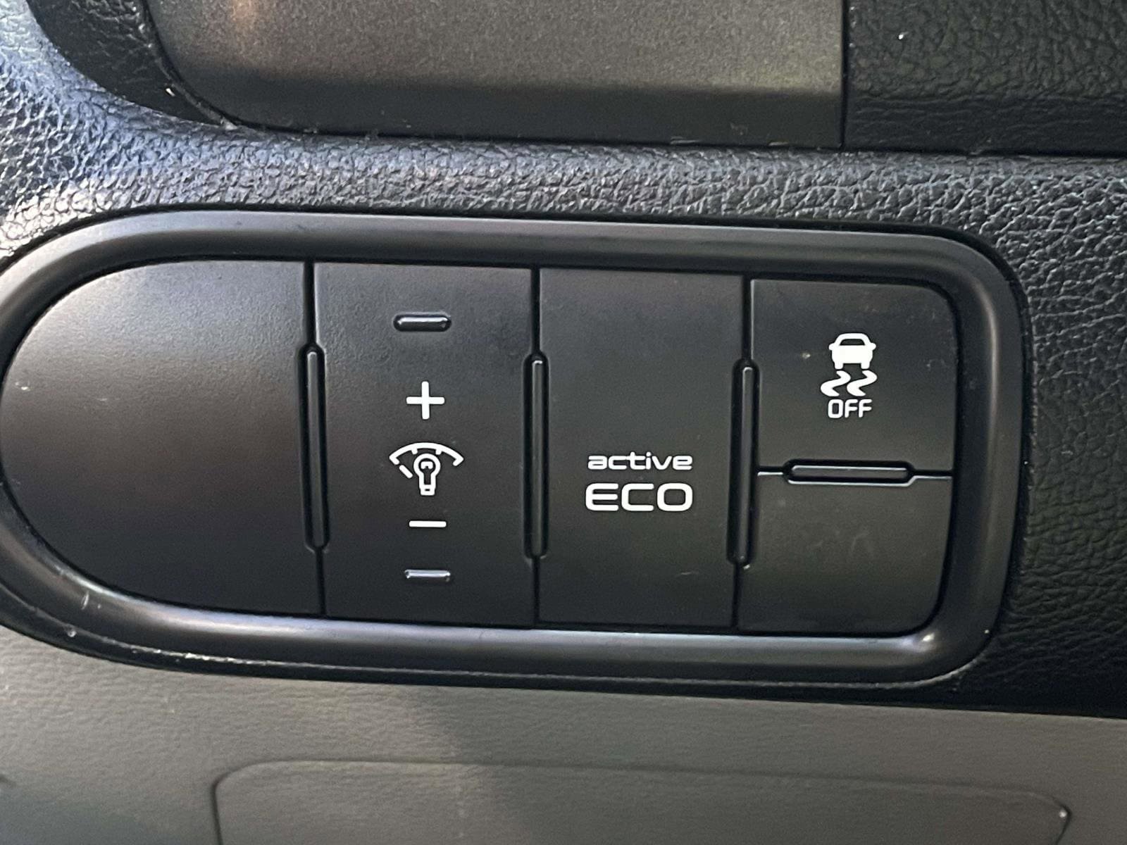 Used 2016 Kia Forte LX FWD image 18