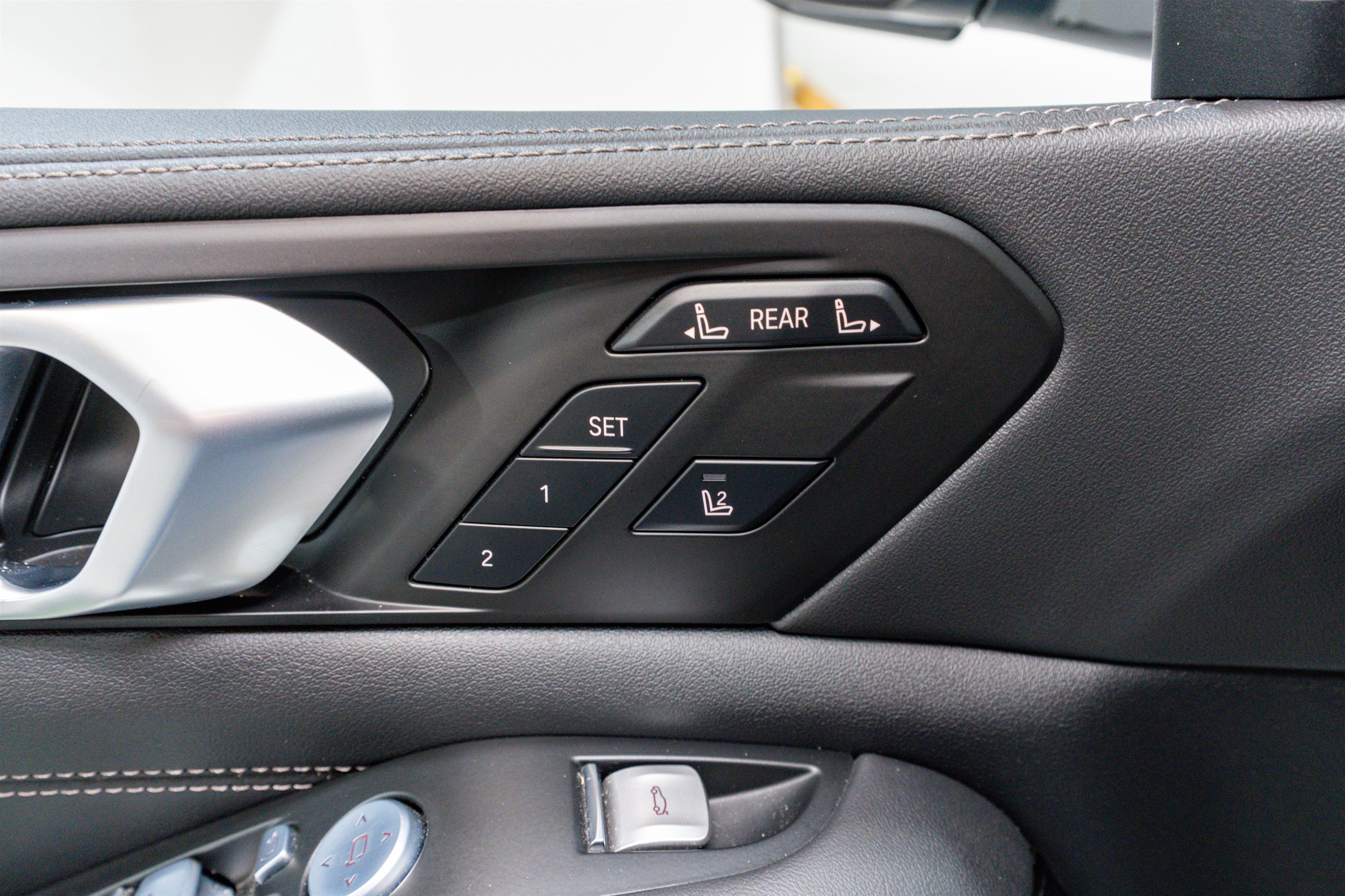 Used 2024 BMW X7 xDrive40i w/ M Sport Package image 15