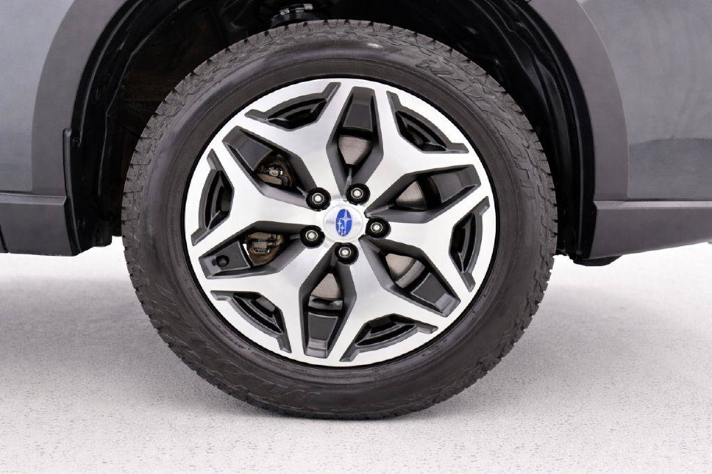 Used 2019 Subaru Forester Premium w/ All-Weather Package AWD/4WD image 31