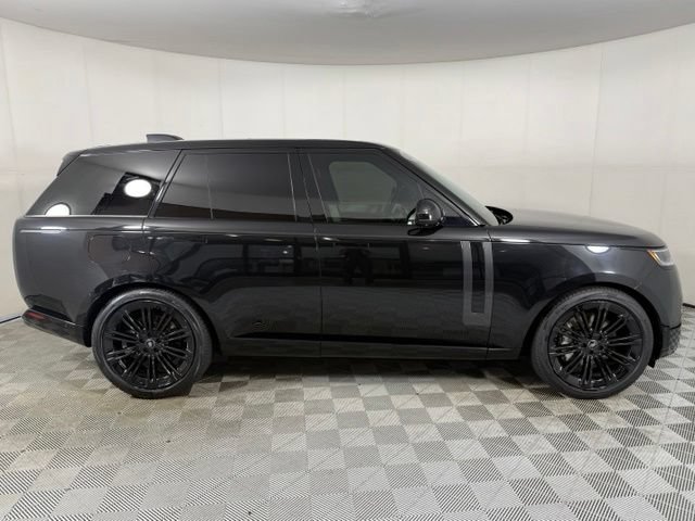 Used 2024 Land Rover Range Rover SE AWD/4WD image 9