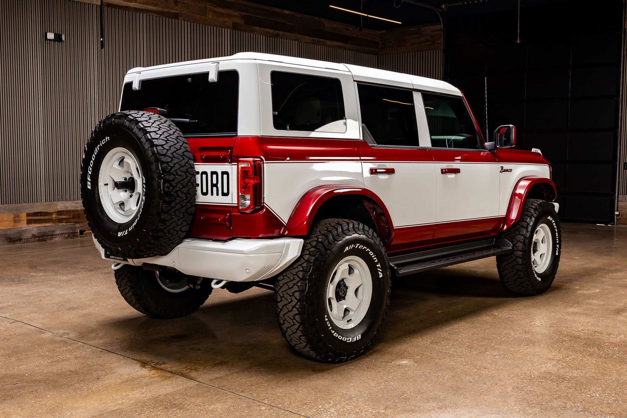 Used 2025 Ford Bronco Heritage Edition AWD/4WD image 10