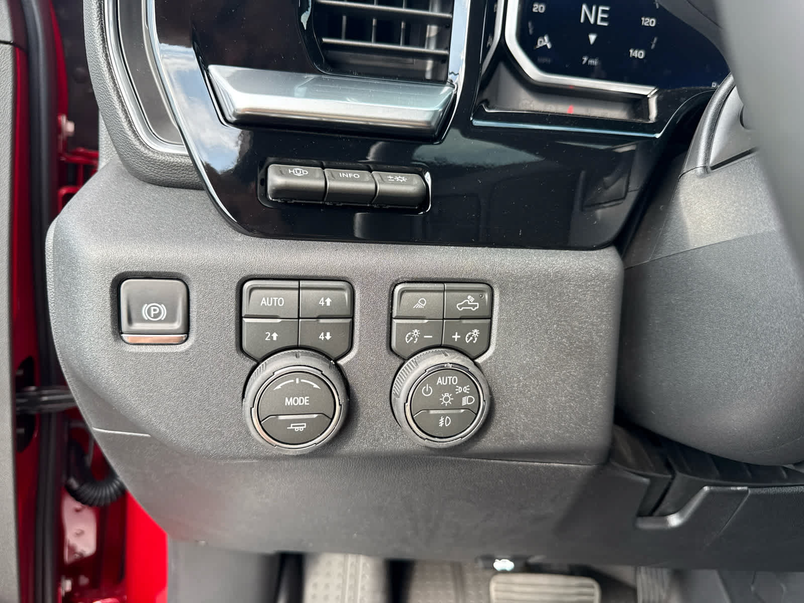 New 2026 Chevrolet Silverado 3500 High Country w/ High Country Premium Package AWD/4WD image 16