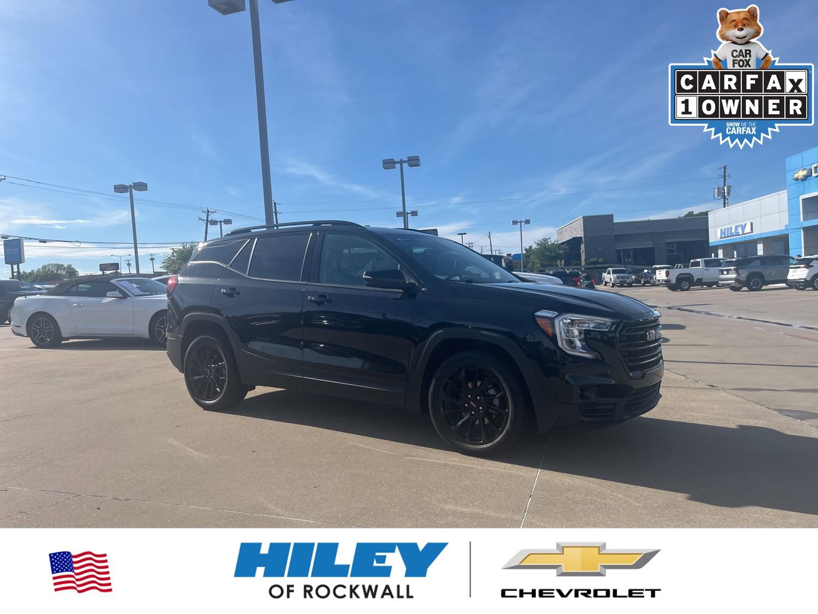 Used 2024 GMC Terrain SLT w/ Tech Package image 1