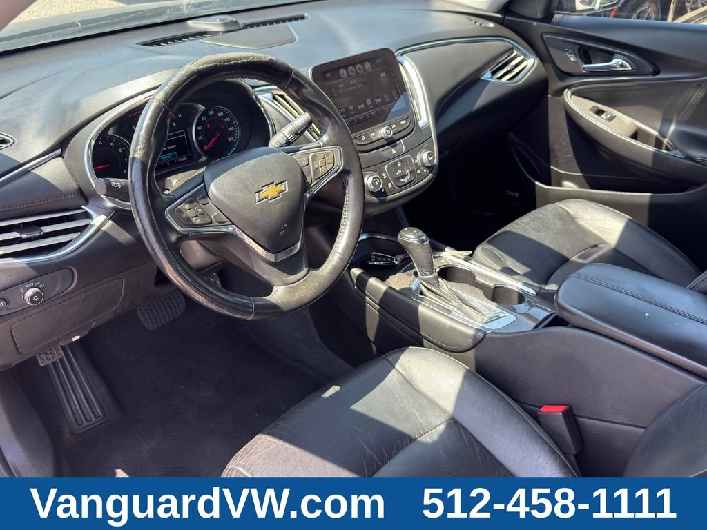 Used 2017 Chevrolet Malibu LT w/ Leather Package FWD image 10