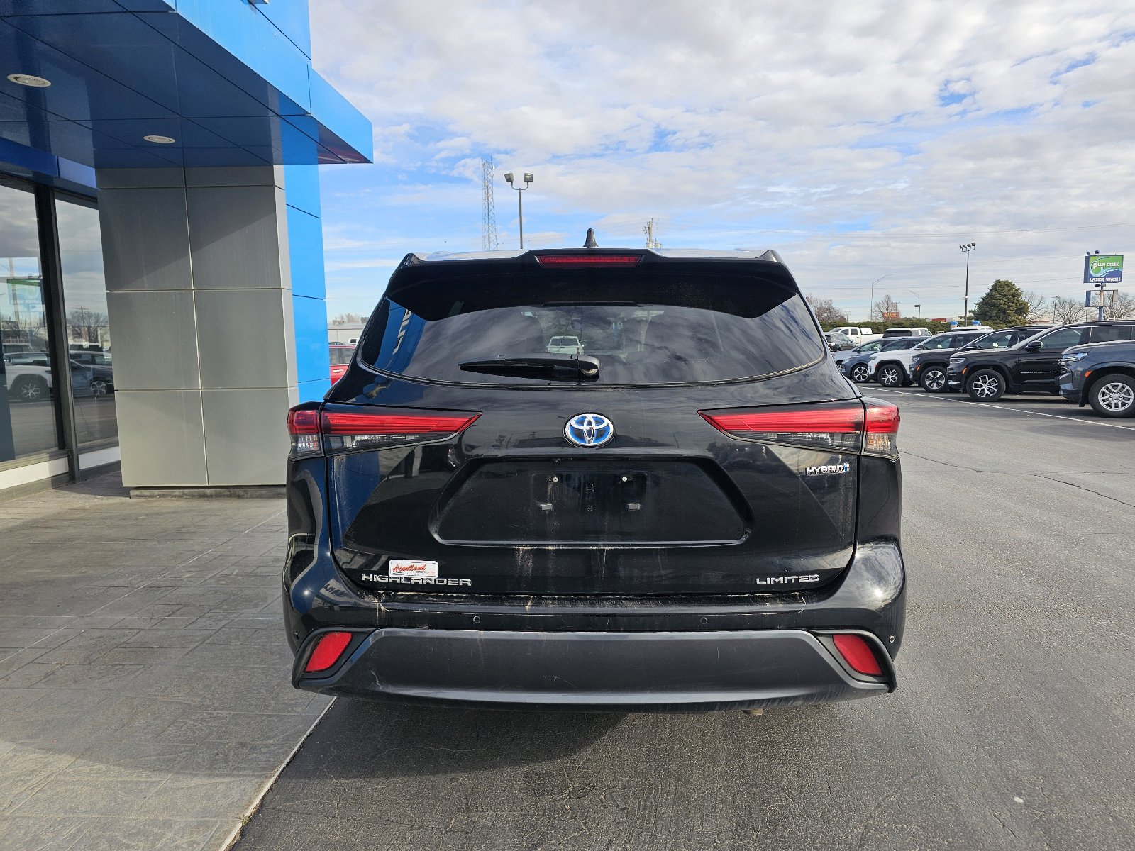 Used 2023 Toyota Highlander Limited image 4