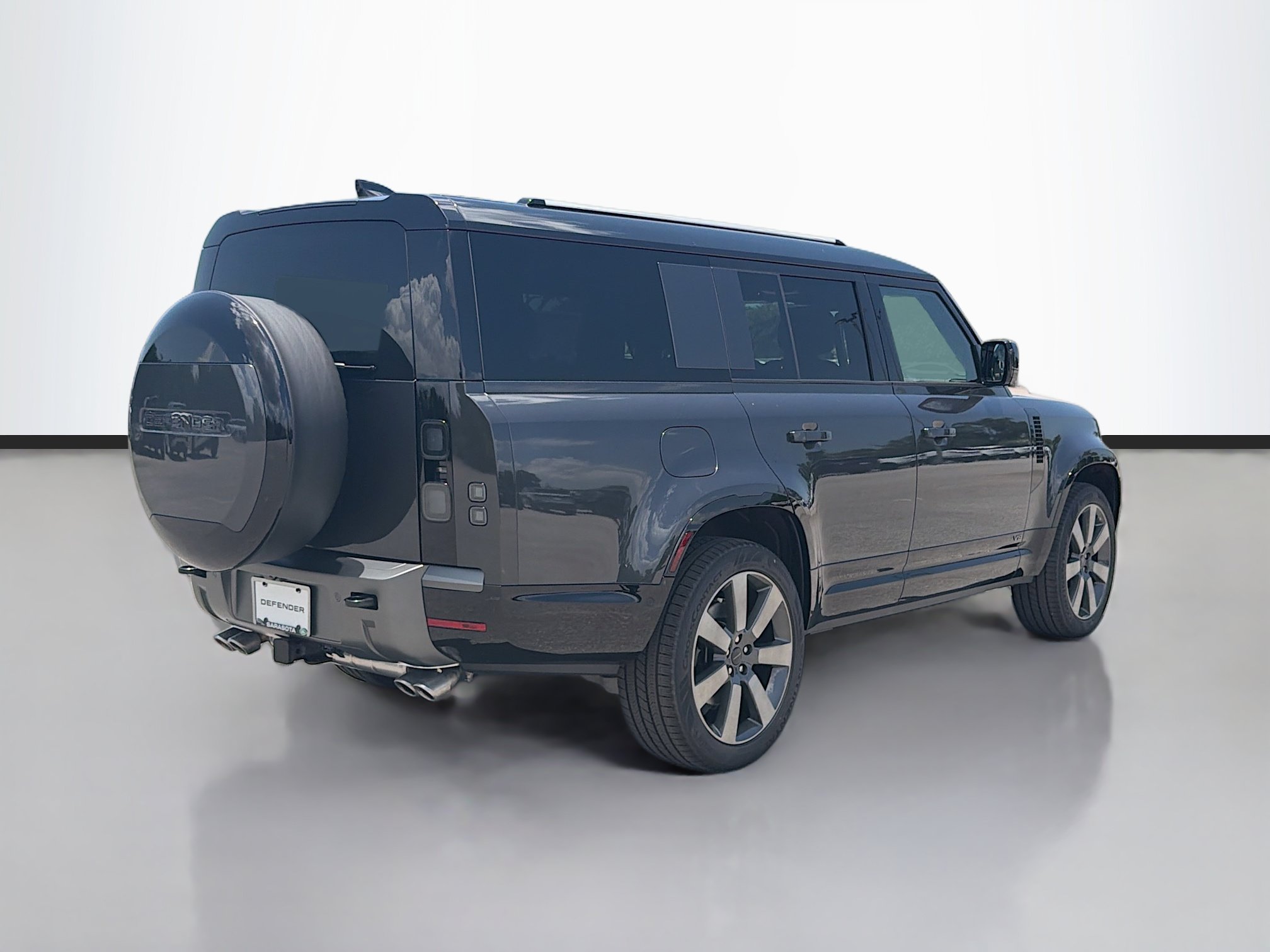 New 2026 Land Rover Defender 130 V8 AWD/4WD image 5
