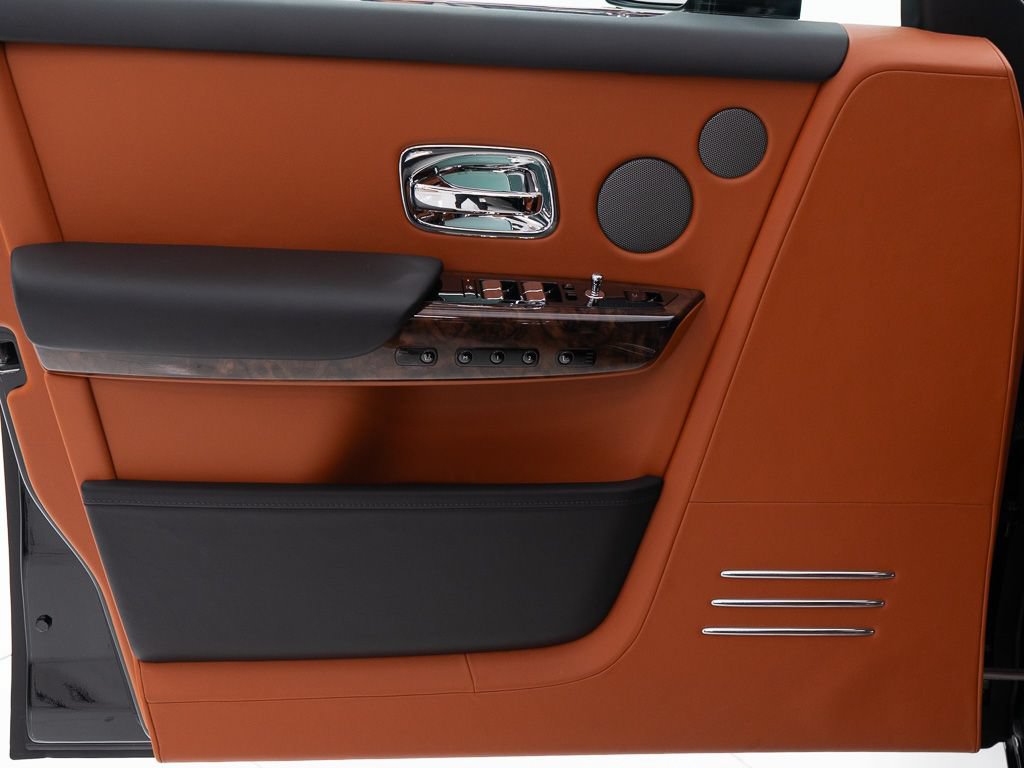 Certified 2023 Rolls-Royce Phantom Sedan RWD image 12