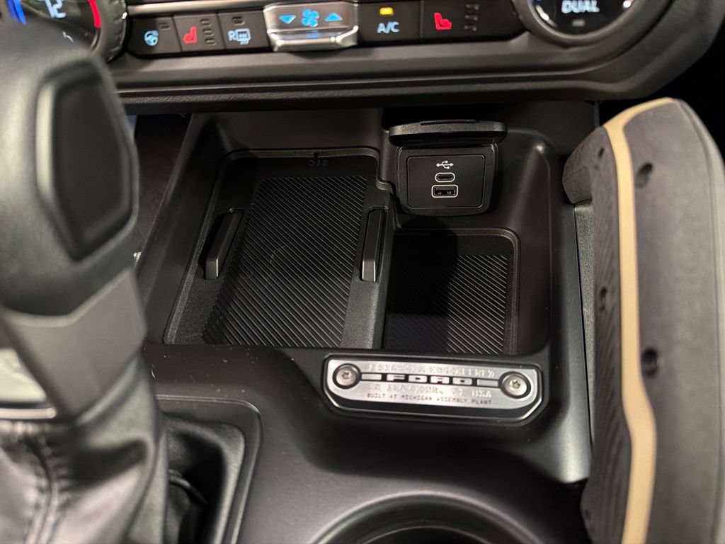New 2026 Ford Bronco Badlands AWD/4WD image 14