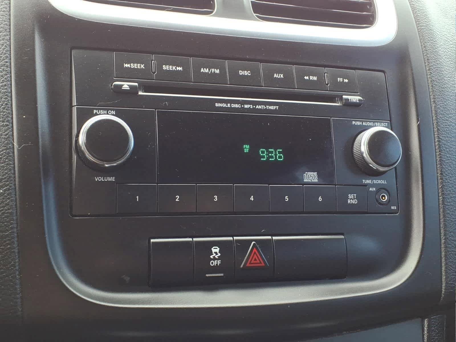 Used 2012 Dodge Avenger SE FWD image 13