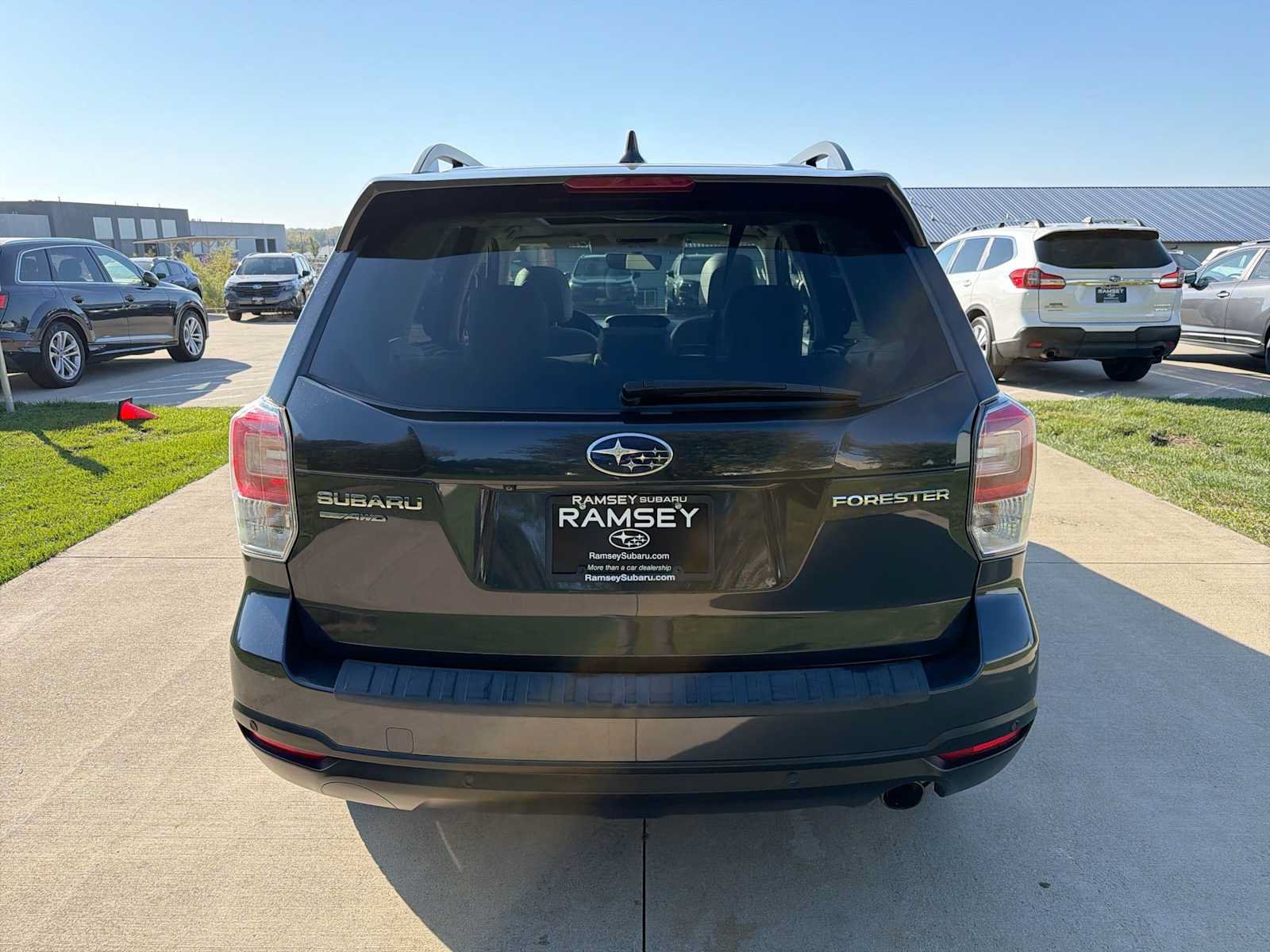Used 2018 Subaru Forester 2.5i Limited AWD/4WD image 5