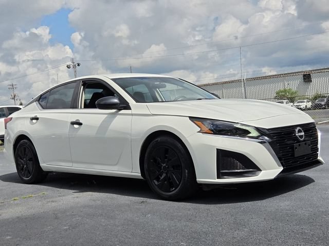 Used 2024 Nissan Altima 2.5 S FWD image 7