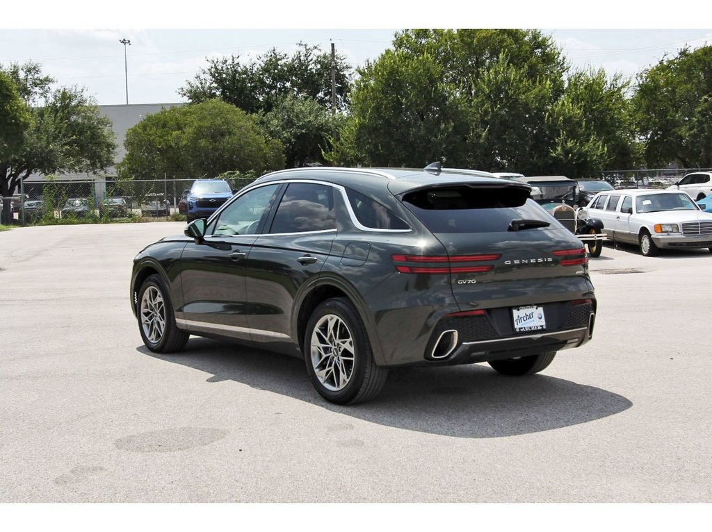 Used 2025 Genesis GV70 2.5T AWD/4WD image 5