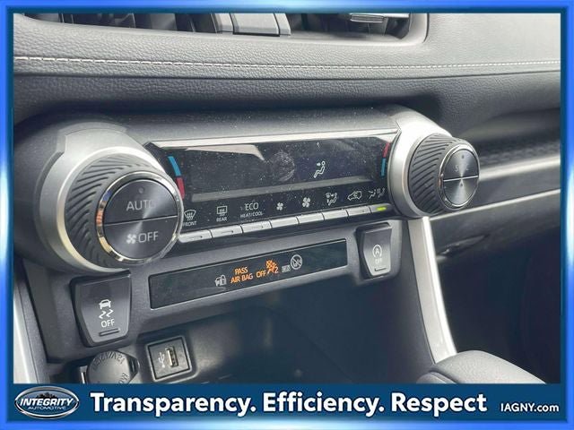 Certified 2025 Toyota RAV4 XLE AWD/4WD image 29