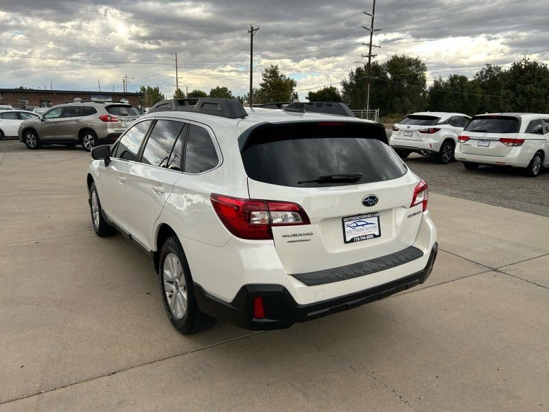 Used 2019 Subaru Outback 2.5i Premium image 5