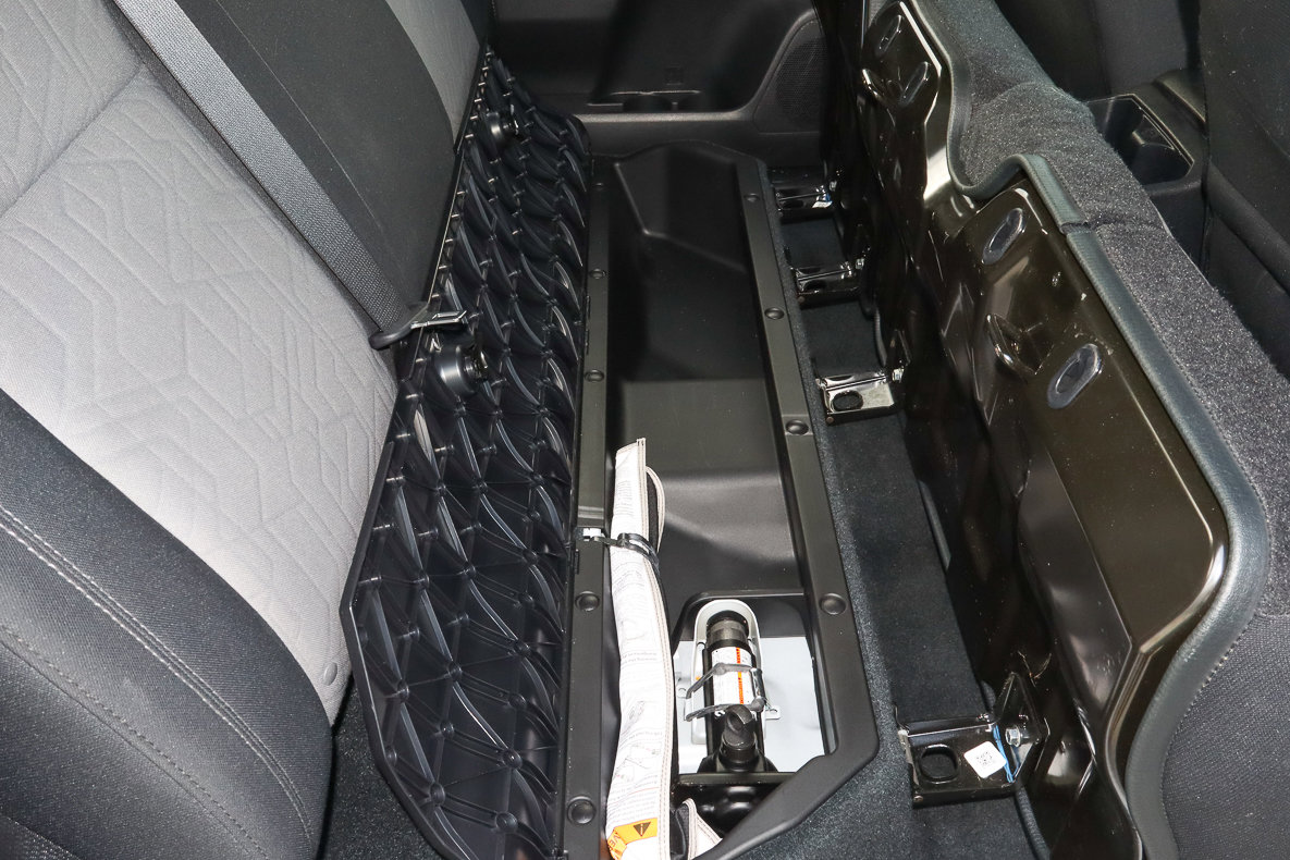 Used 2023 Toyota Tacoma TRD Off-Road image 9