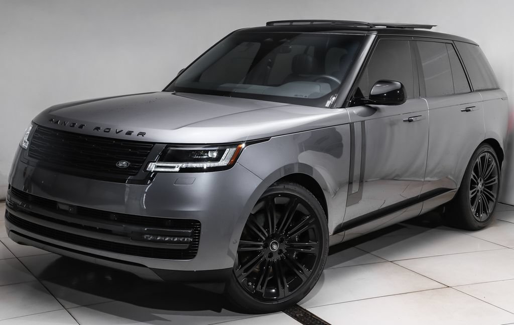 Used 2025 Land Rover Range Rover SE