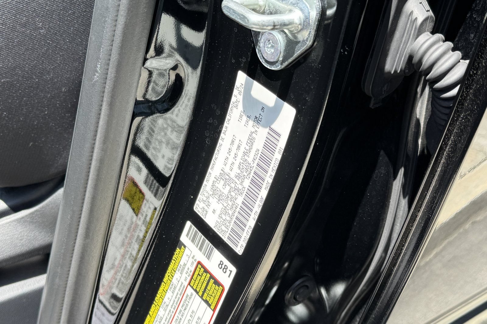 Certified 2024 Toyota Tacoma SR5 AWD/4WD image 35