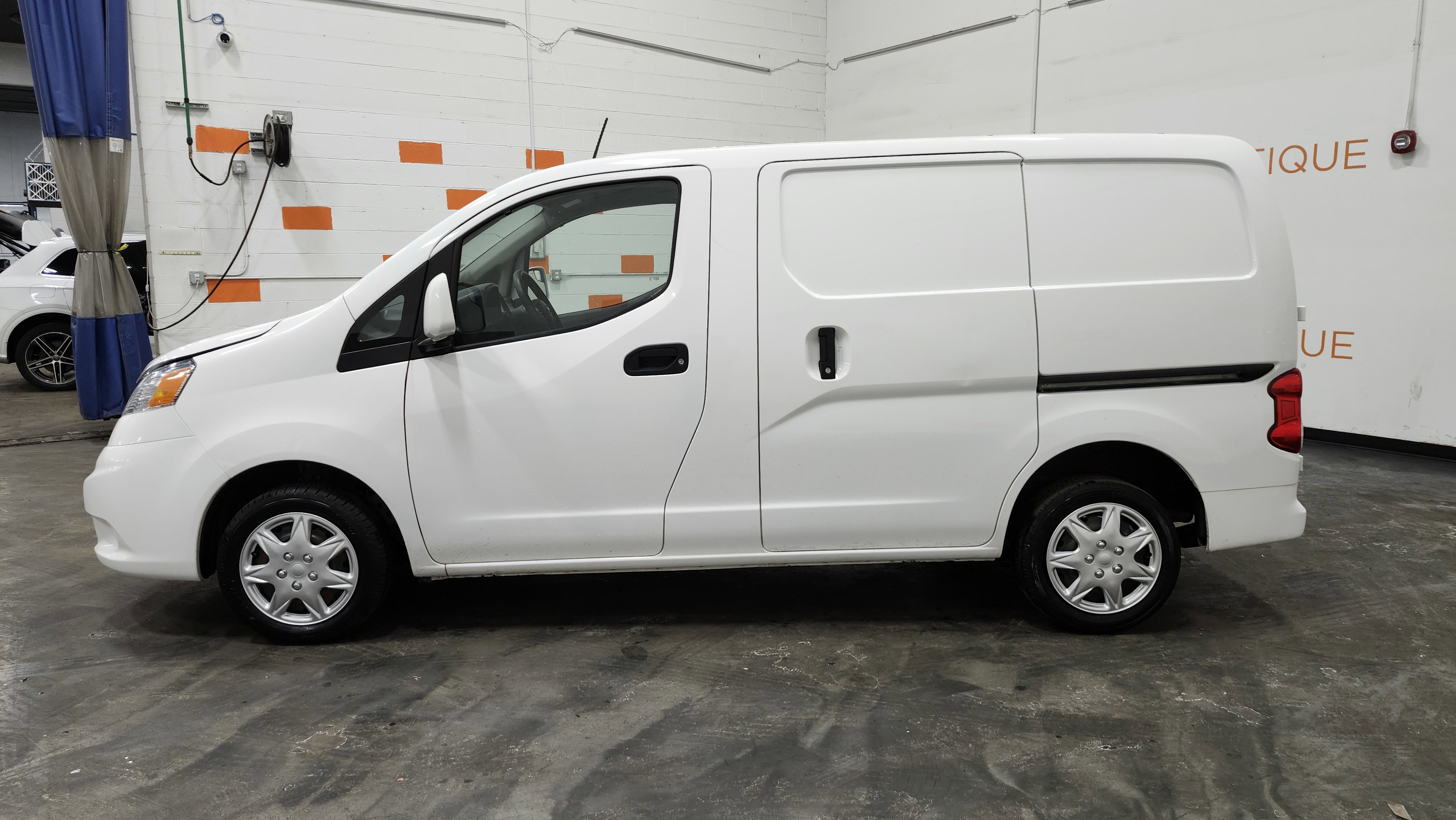 Used 2020 Nissan NV200 SV image 12