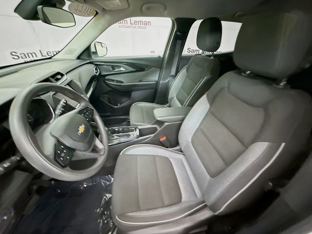 Used 2022 Chevrolet TrailBlazer LT w/ LPO, Blackout Package FWD image 20