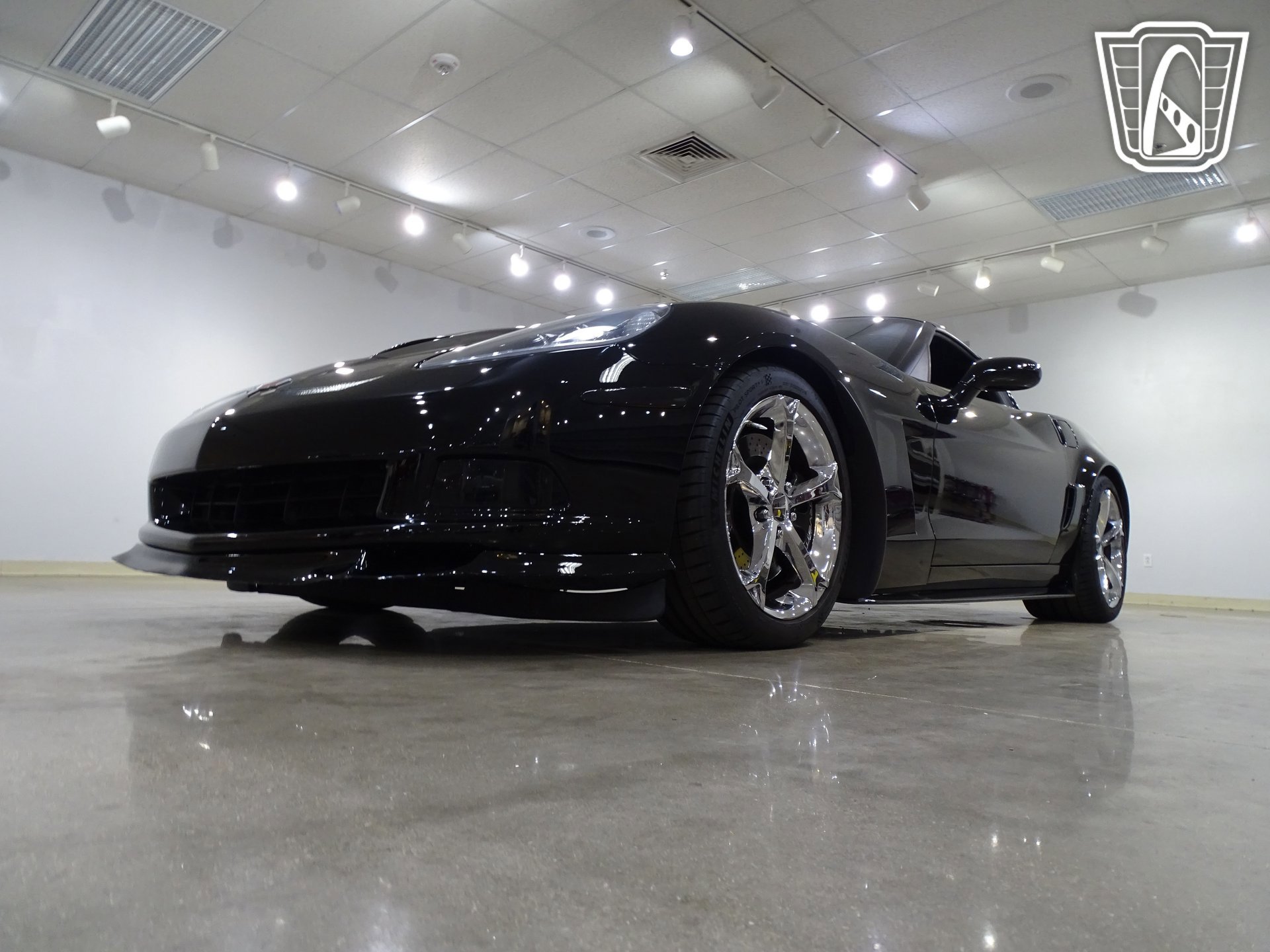 Used 2006 Chevrolet Corvette Coupe w/ Performance Package image 4