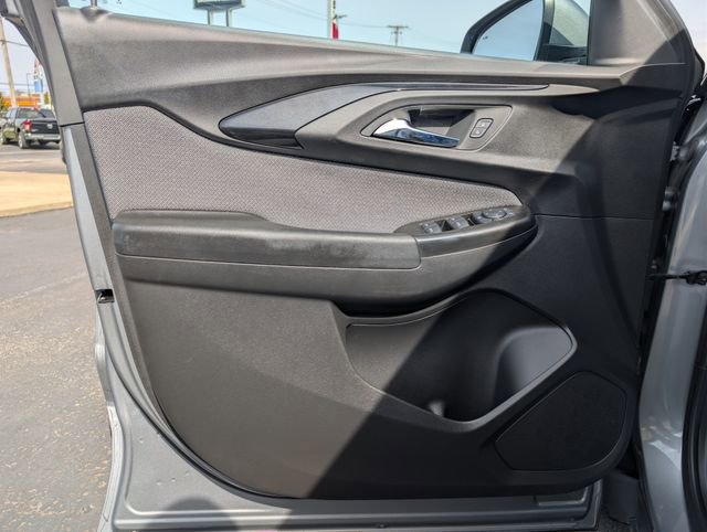 Used 2023 Chevrolet TrailBlazer LT w/ Convenience Package image 9