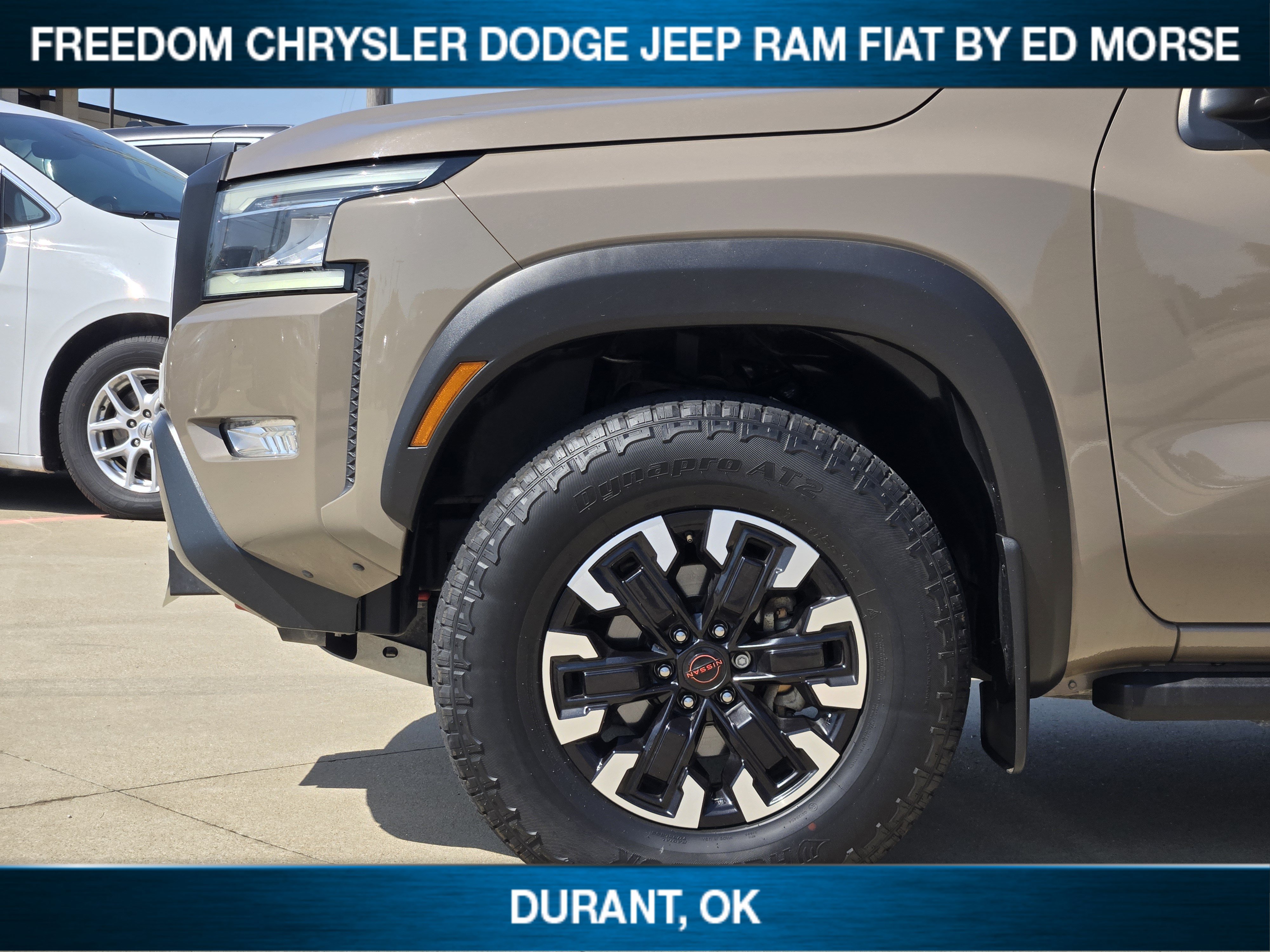 Used 2023 Nissan Frontier PRO-4X w/ Technology Package AWD/4WD image 6