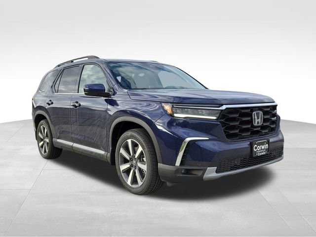 New 2025 Honda Pilot Touring image 1