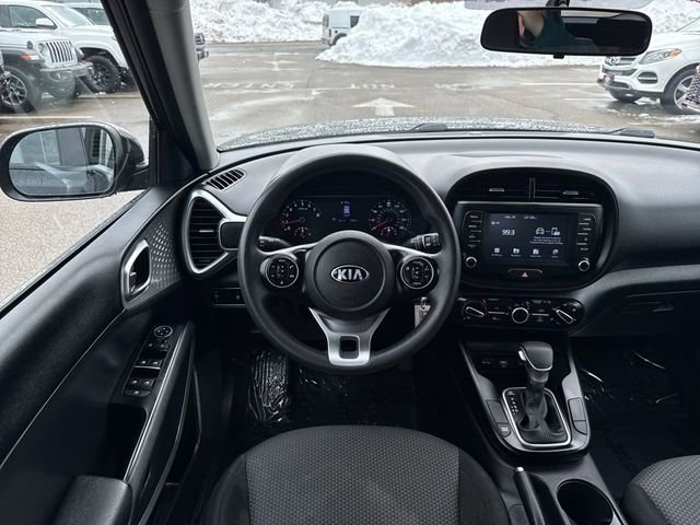 Used 2021 Kia Soul LX image 12