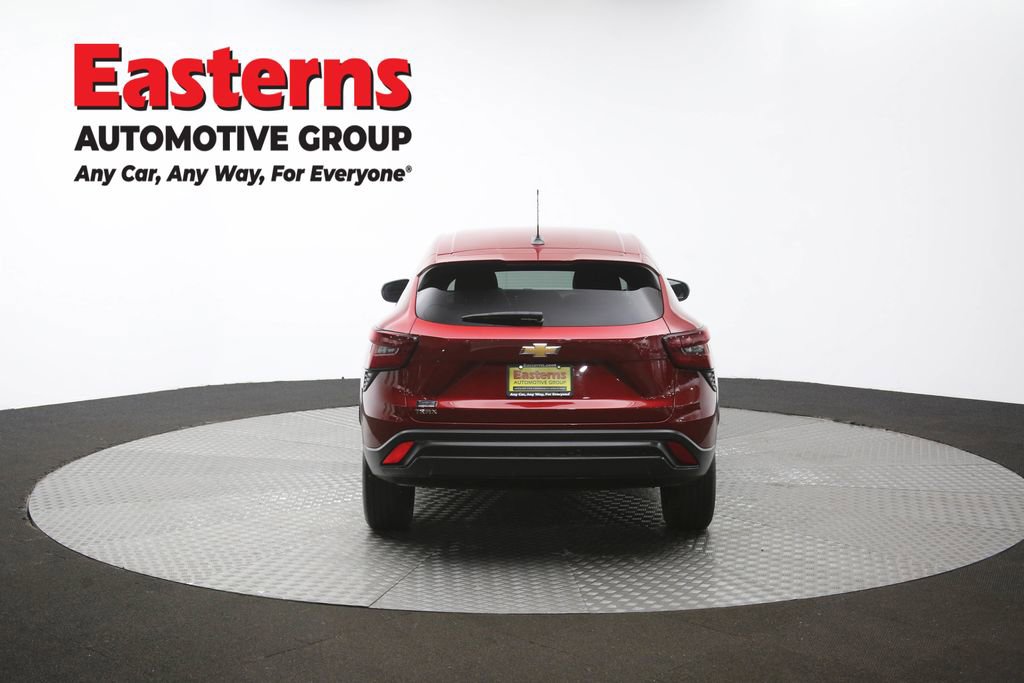 Used 2024 Chevrolet Trax LS FWD image 37