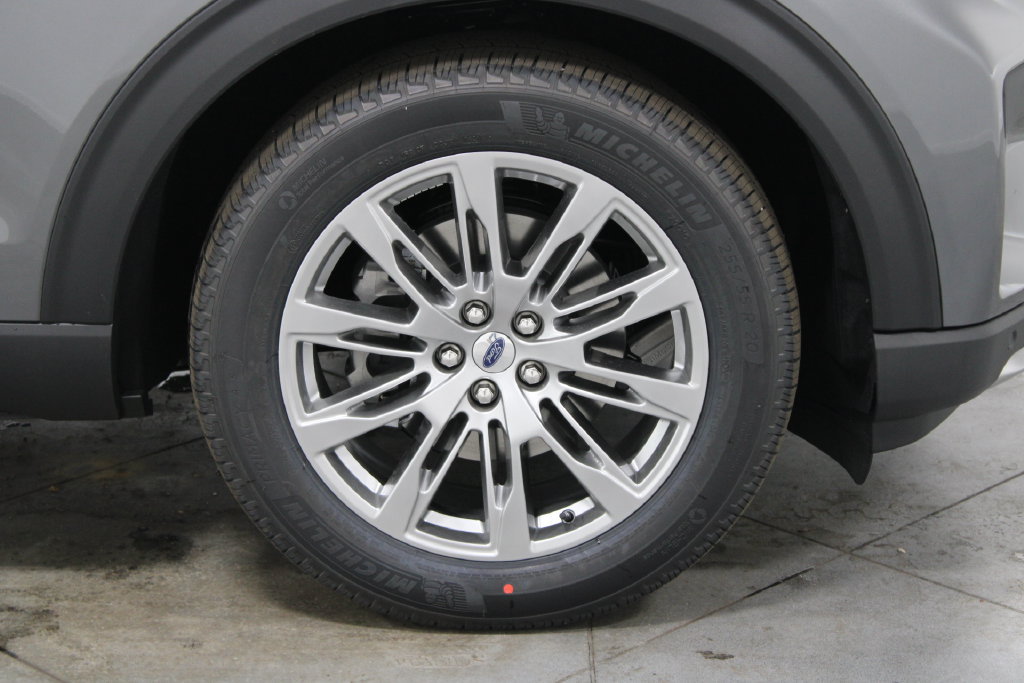 New 2026 Ford Explorer Platinum RWD image 11