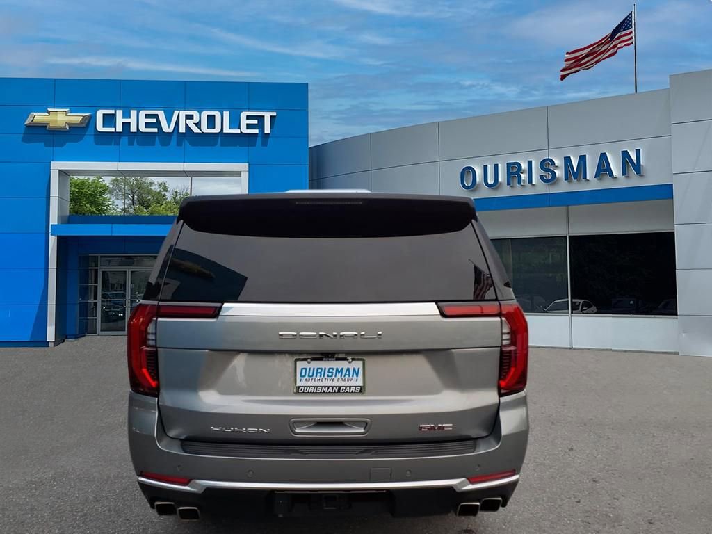 Certified 2025 GMC Yukon XL Denali w/ Sun & Power Step Package AWD/4WD image 4