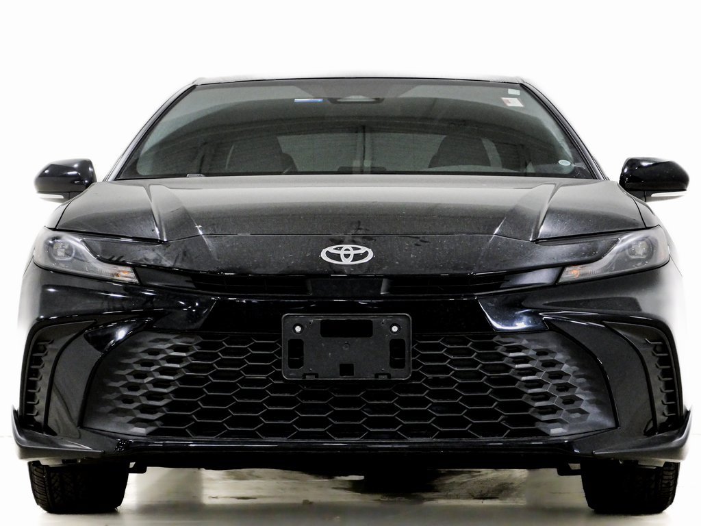 Used 2026 Toyota Camry SE image 2